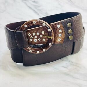Chico’s Brown Adjustable Leather Belt with Buckle Shell Inlay